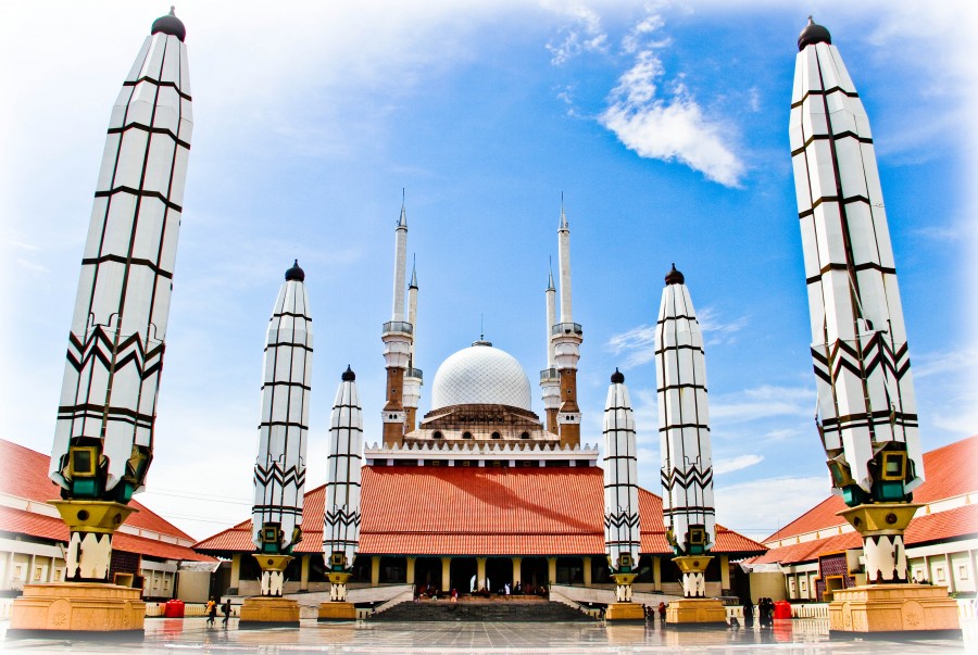 Menyelami Keelokan Miniatur Masjid Agung Semarang