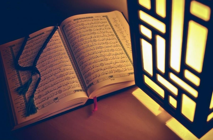 Memuliakan Penghafal Al-Quran