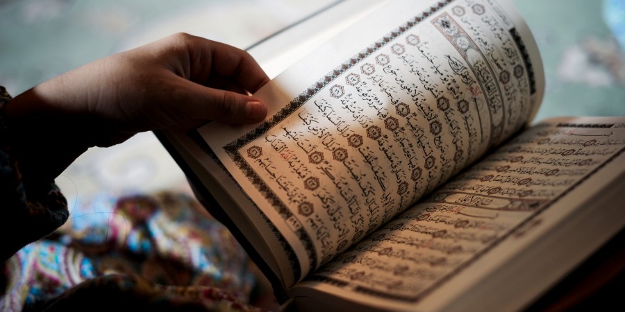 Hukum Mempelajari Ilmu Tajwid Untuk Membaca Al-quran