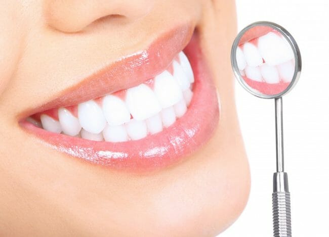 glowteethwhiteningrev.com