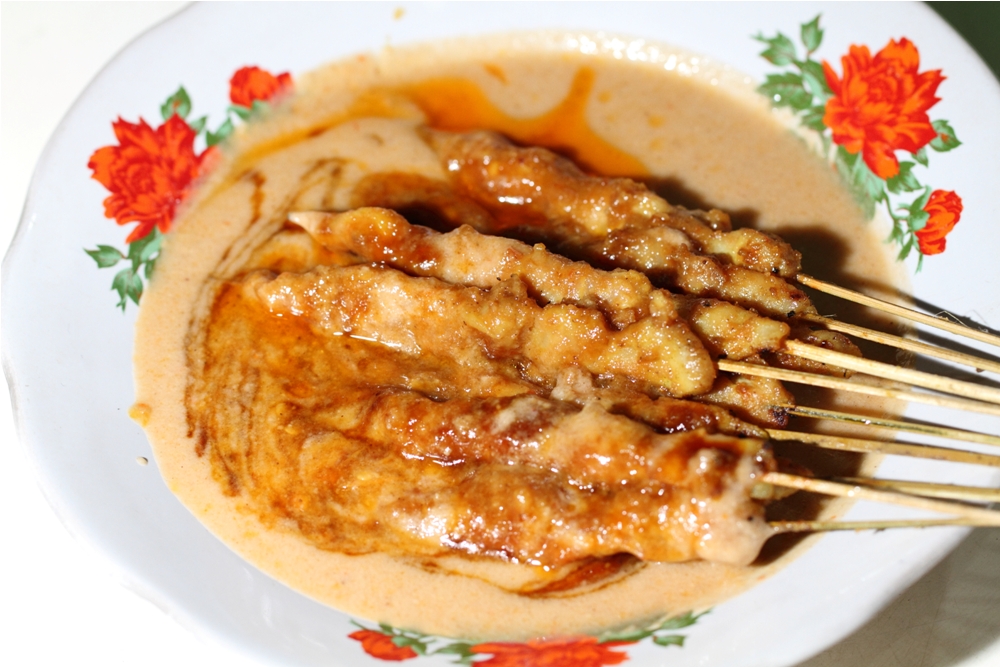 Aneka sate nusantara yang unik