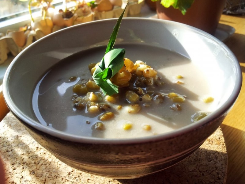 Membuat Bubur Kacang Hijau