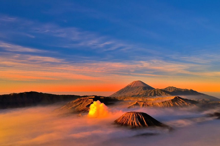 Keindahan Sunrise di Gunung Bromo