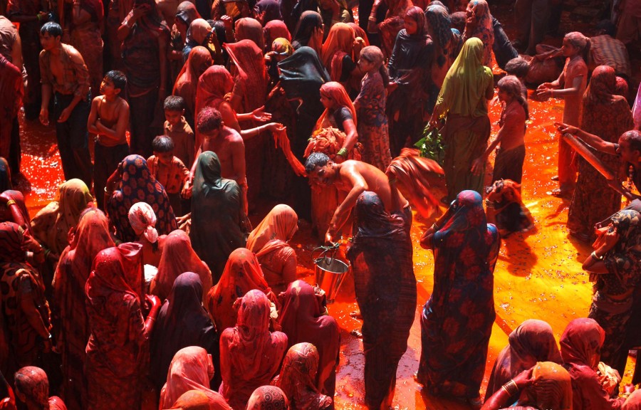 Holi atau Festival Warna Untuk Para Janda di India