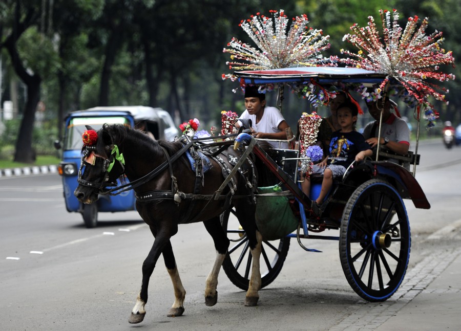 Seni Rupa Terapan dan Contoh Gambarnya - Satu Jam