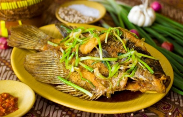 6 Resep Ikan  Goreng Rumahan  dengan Saus Spesial