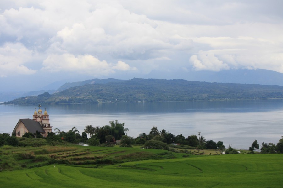 Pemandangan Danau Toba dari Pulau Samosir