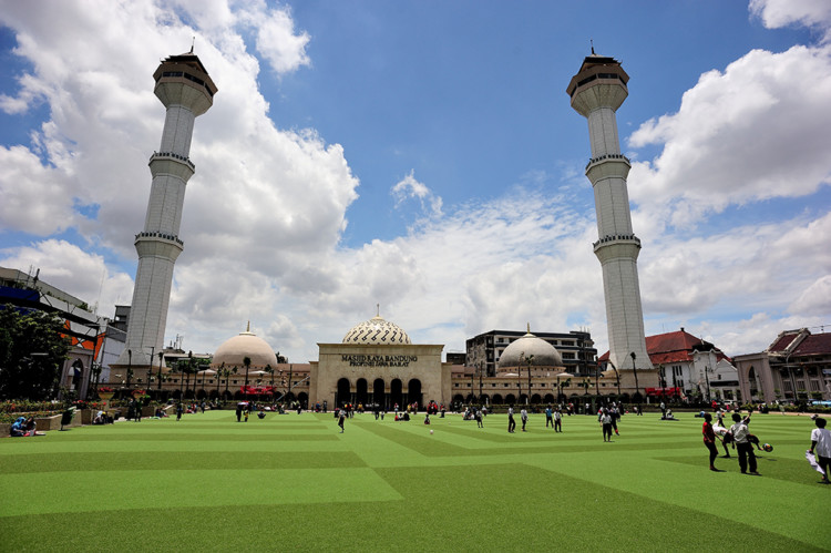 masjid raya bandung