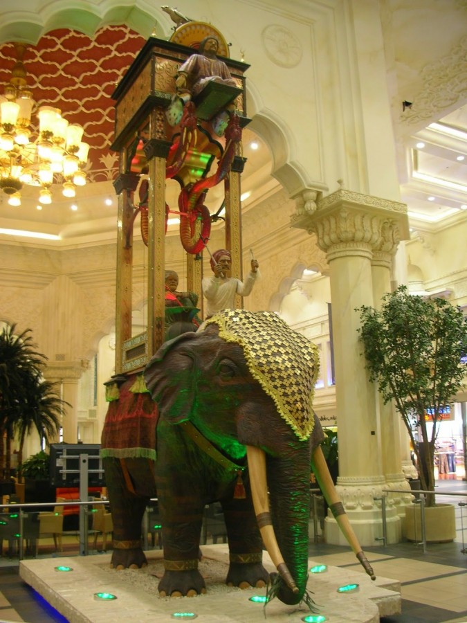 jam gajah ciptaan Al Jazari untuk menentukan waktu shalat