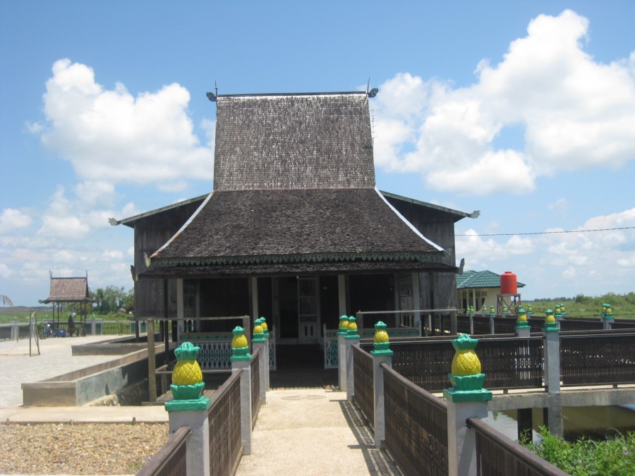Rumah Adat Banjar Kalimantan Selatan